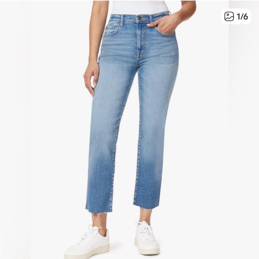 kenzie Light Blue Cropped Straight Jeans
